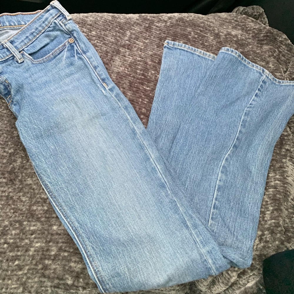Hollister low rise bootcut size 1 jeans